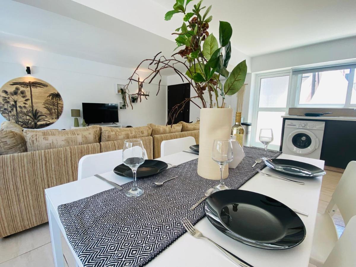 Serena'S 2-Br Apartment In Larnaca Exteriör bild